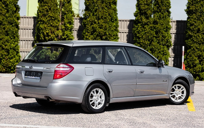 Subaru Legacy cena 19900 przebieg: 200000, rok produkcji 2007 z Radom małe 596